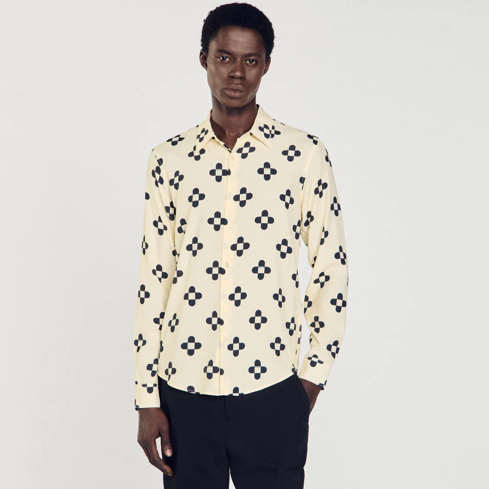 Homem Sandro Paris Camisa Flor Cruzada